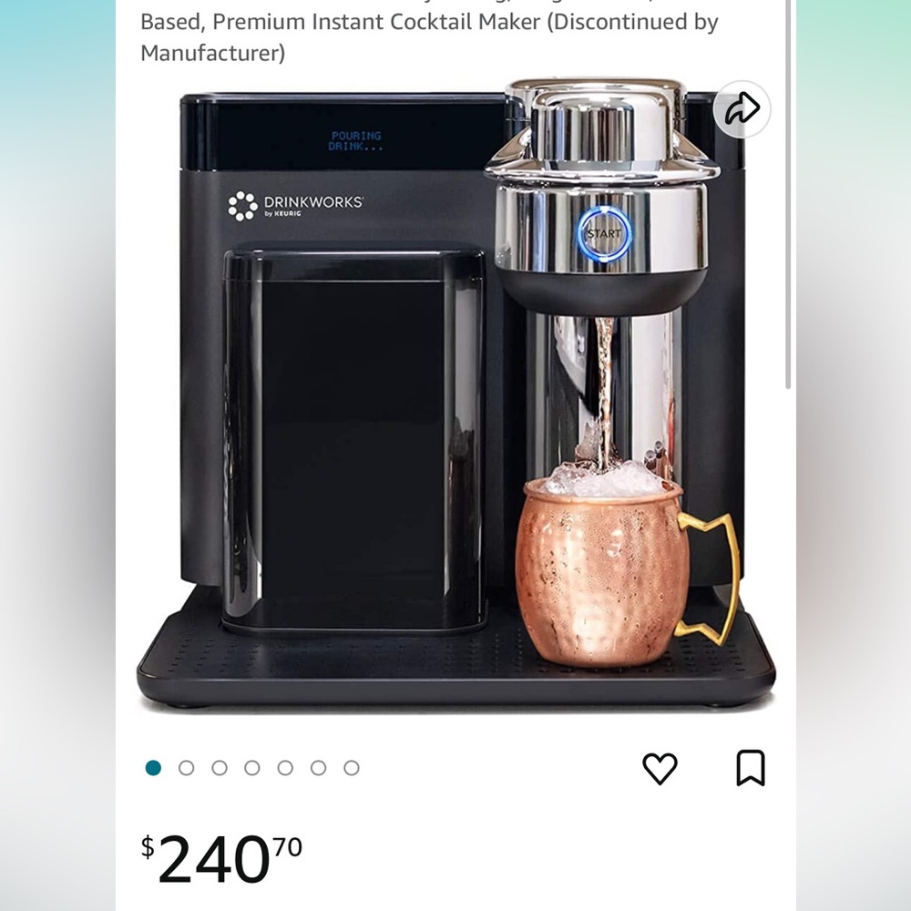 Drinks work machine with cocktail pods